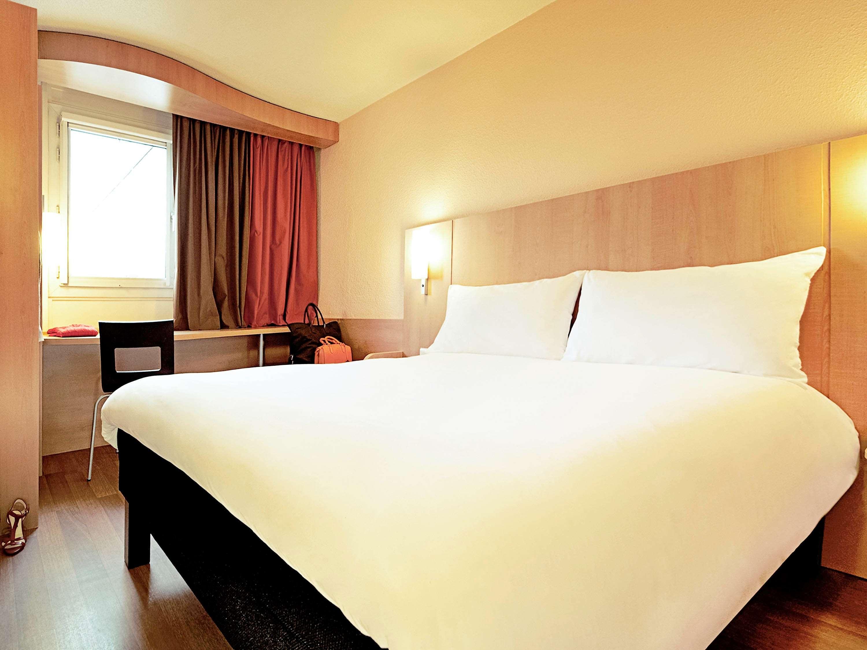 Ibis Bristol Temple Meads Hotel Exterior photo