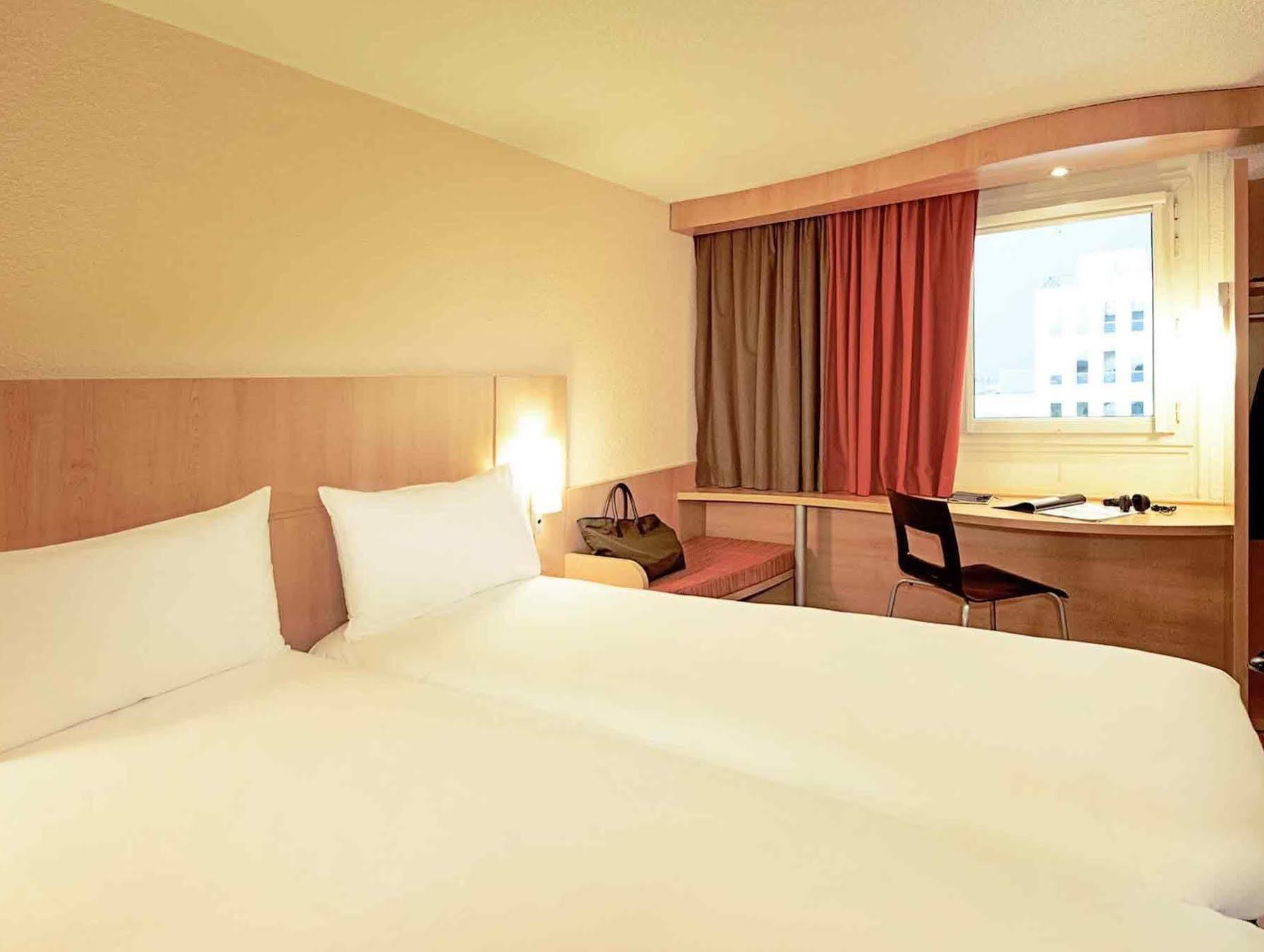 Ibis Bristol Temple Meads Hotel Exterior photo